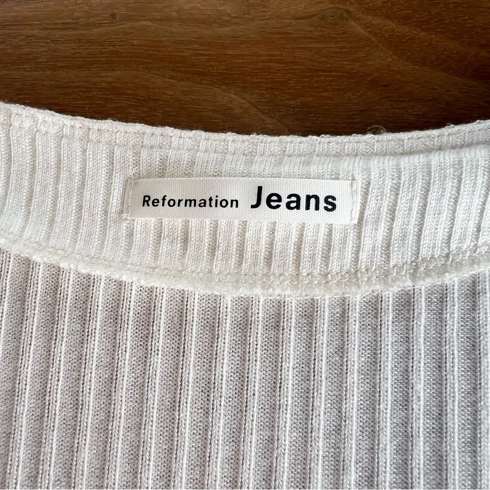 NWOT Reformation Jeans Iris Ivory Ribbed V-Neck Cardigan Top Size Medium - Picture 7 of 12
